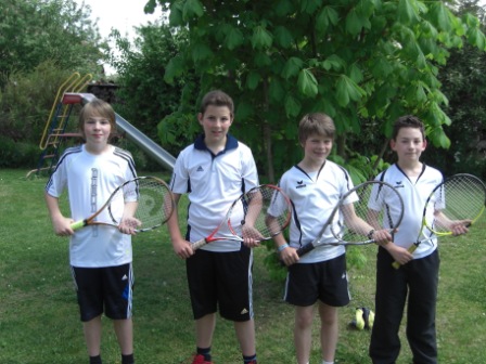 <&nbsp;Bild Knaben 14 II&nbsp;>