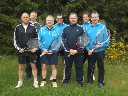 <&nbsp;Bild Herren 40&nbsp;>