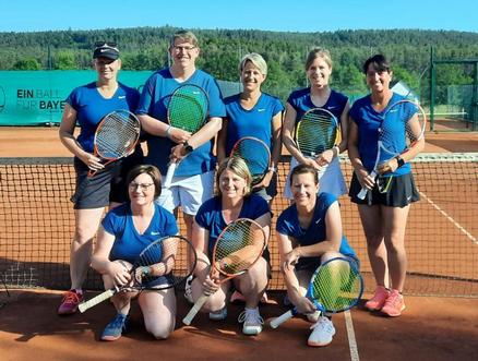 <&nbsp;Bild Damen 40&nbsp;>