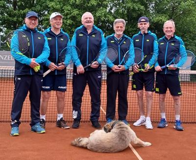 <&nbsp;Bild Herren 65&nbsp;>